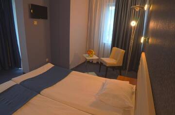 Фотографии Отель Hotel Rila г. Дупница (Болгария) №2 Фото Отель Hotel Rila г. Дупница 2