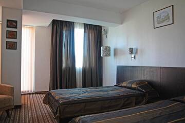 Фото номера Двухместный номер с 1 кроватью Отель Hotel Rila г. Дупница 2