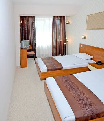 Фото номера Двухместный номер с 1 кроватью Отель Hotel Rila г. Дупница 7